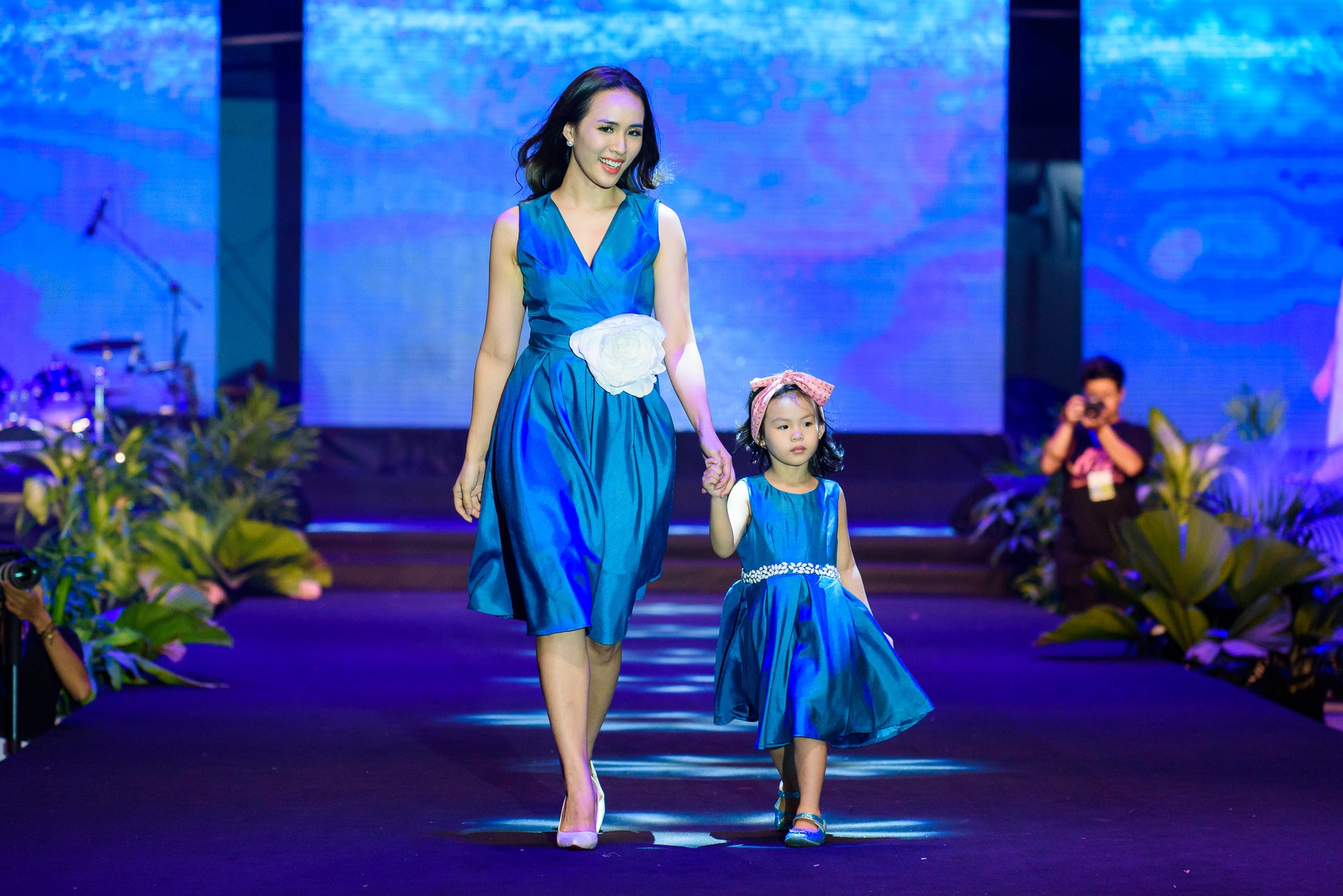 Thuý Hạnh cùng con gái diễn thời trang ảnh 9 Thuy Hanh cung con gai dien thoi trang anh 9