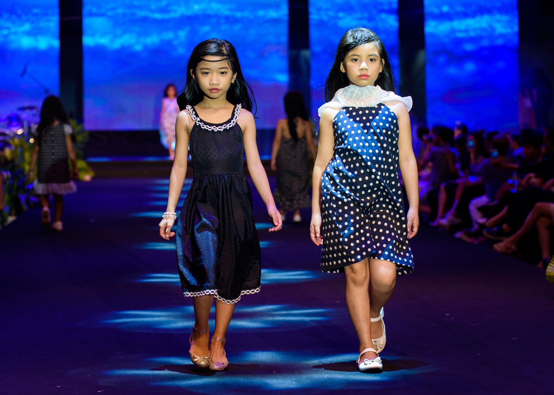 Quý tử nhà Hà Kiều Anh trình diễn thời trang ảnh 5 Quy tu nha Ha Kieu Anh trinh dien thoi trang anh 5