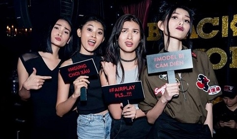 Nguoi mau trong 'black list' co the trinh dien o Tuan le thoi trang VN hinh anh