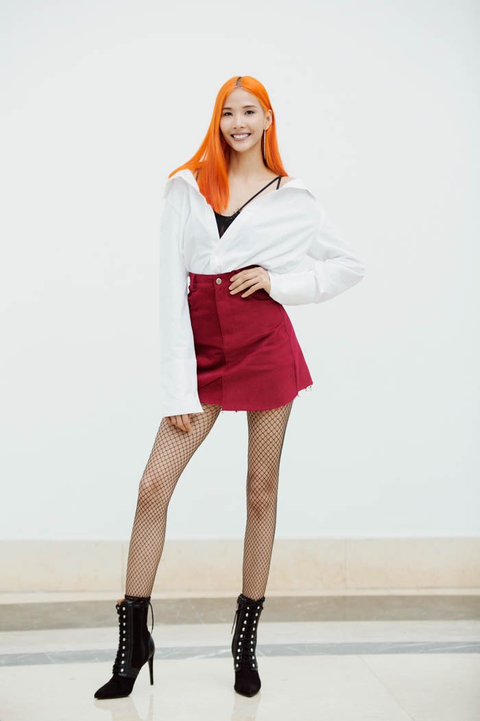 Hoang Thuy lam huan luyen vien The Face anh 3