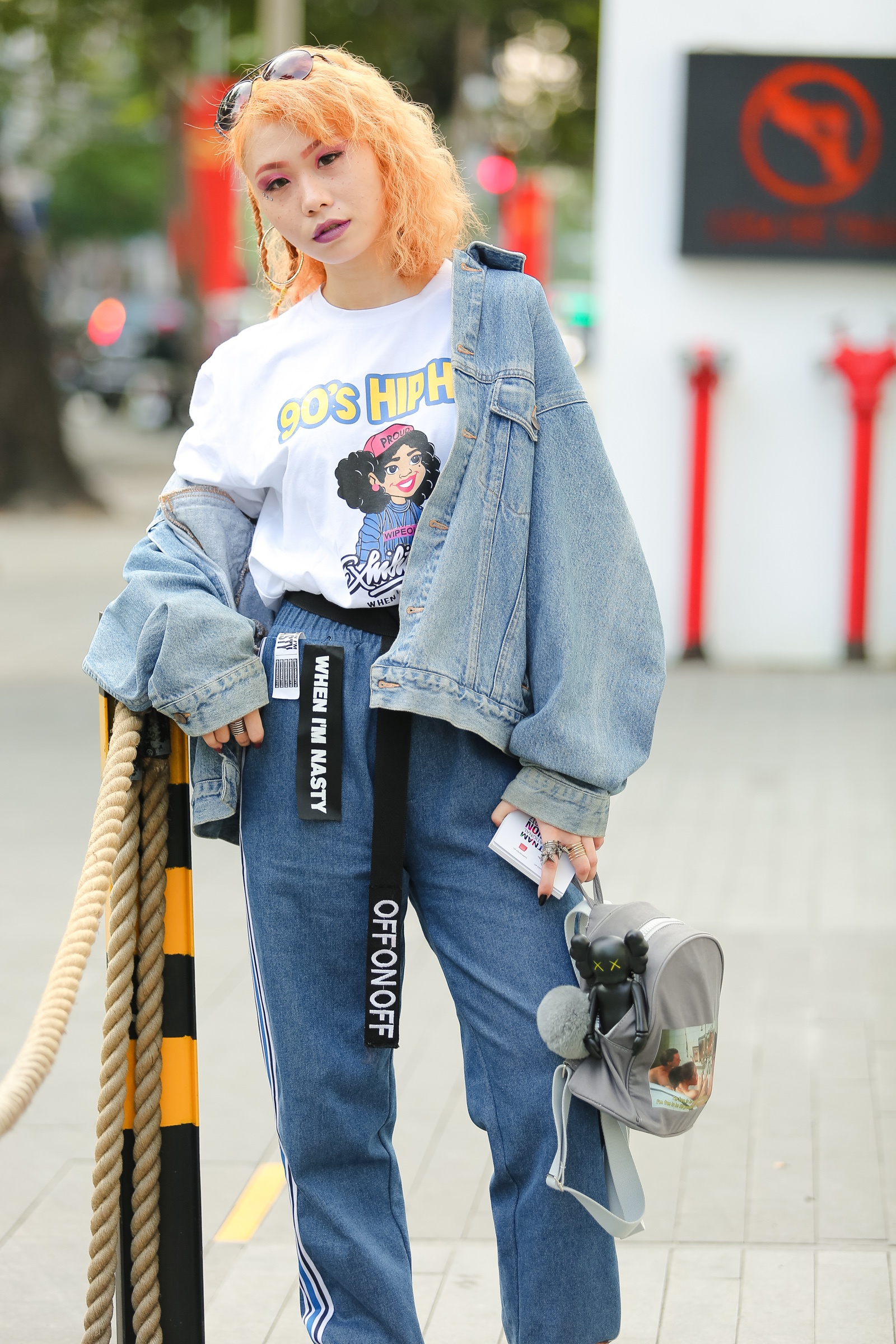 Street style mau sac song dong o Tuan le thoi tran anh 6