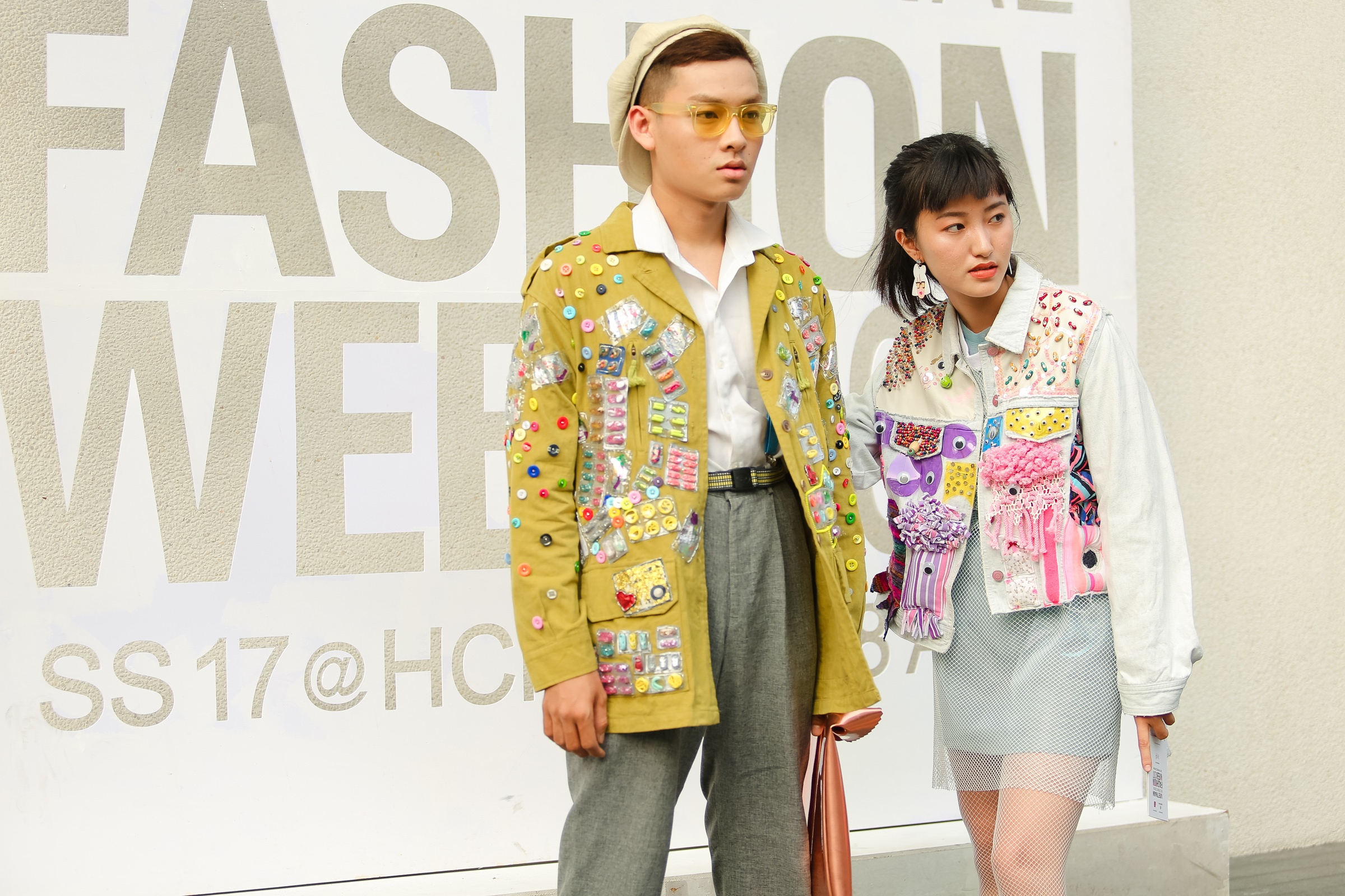 Street style mau sac song dong o Tuan le thoi tran anh 8