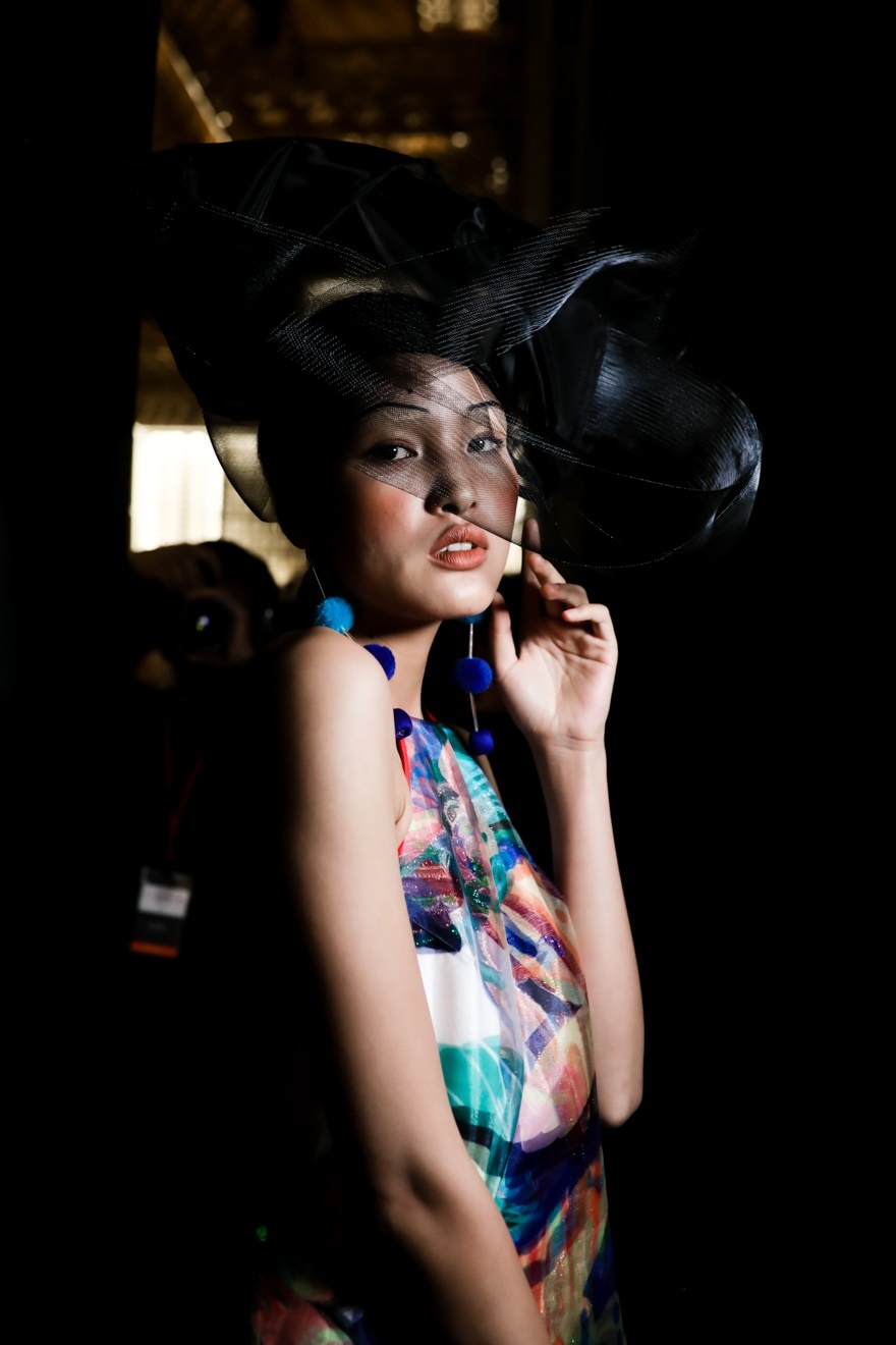 Xu huong trang diem chan may mong o Tuan le thoi trang anh 5