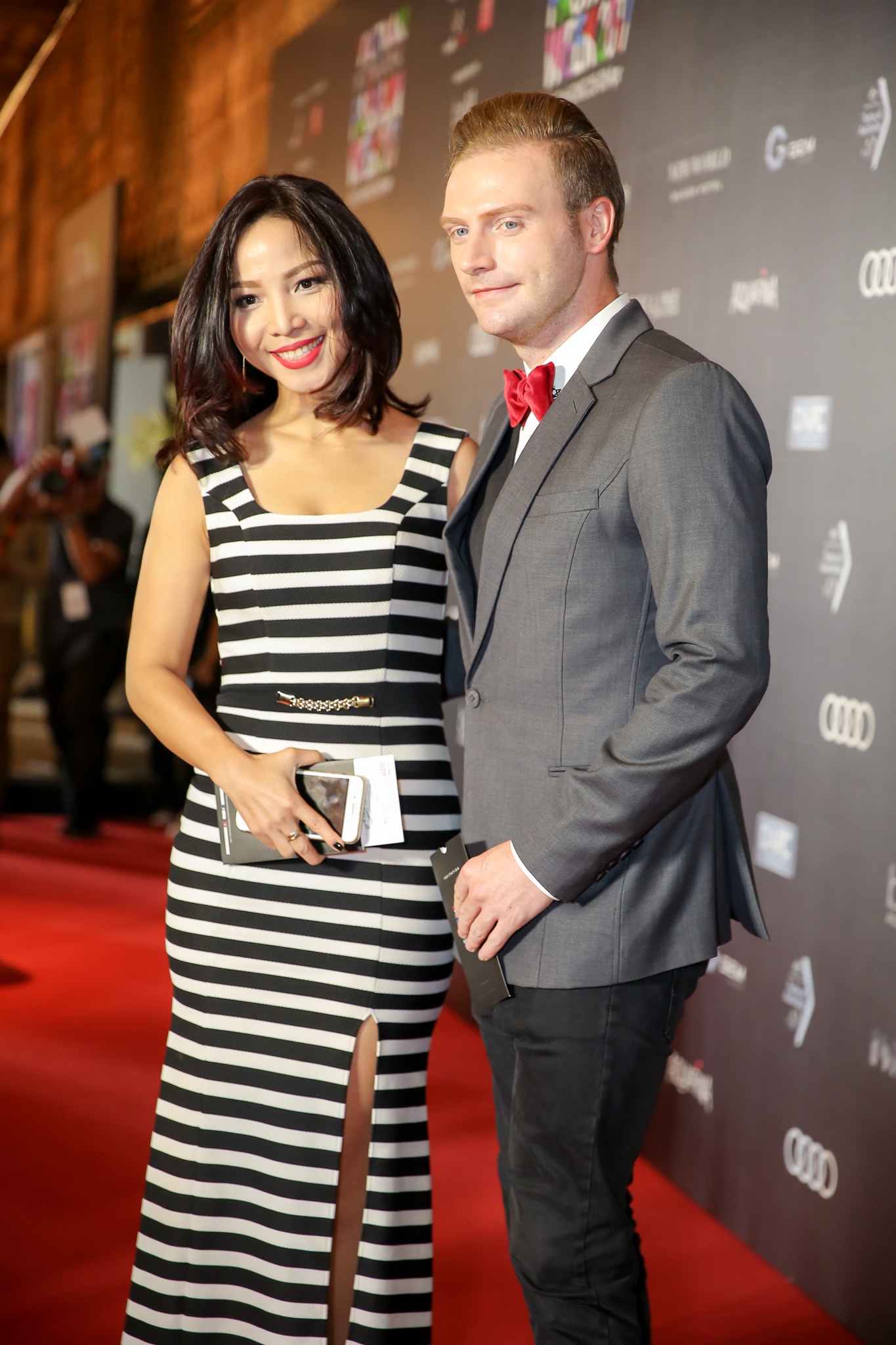 Dinh Ngoc Diep goi cam tren tham do anh 8