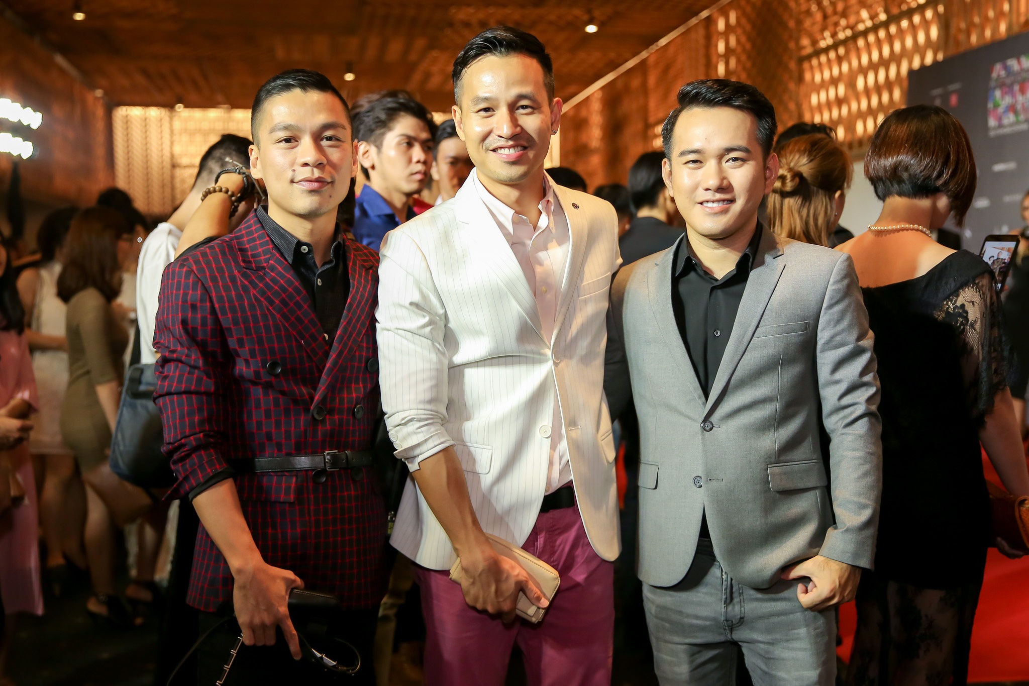 Dinh Ngoc Diep goi cam tren tham do anh 9