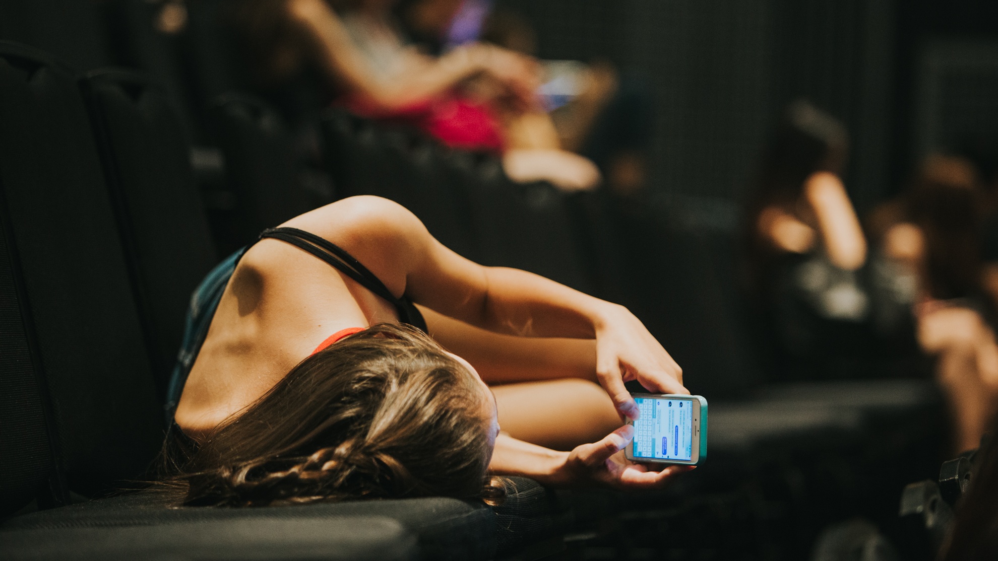 Khi nguoi mau ngu va vat tren san dien Tuan le thoi trang hinh anh