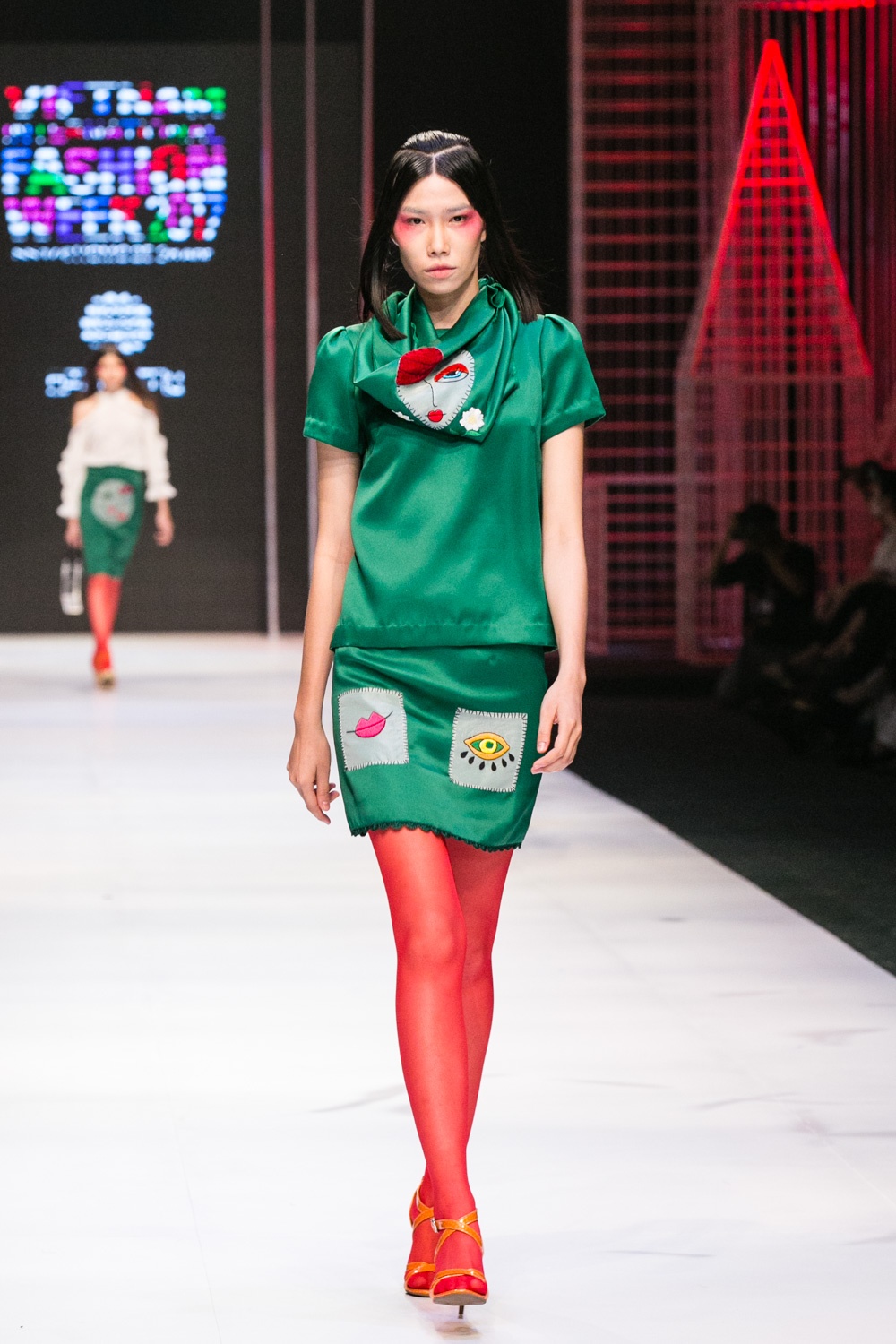 Vo Hoang Yen lam vedette du da giai nghe anh 9