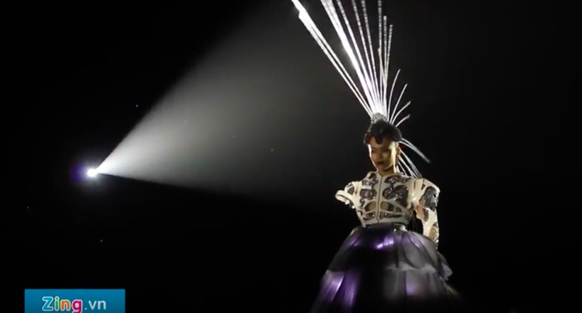 Mau Thanh Thuy catwalk lieu xieu hinh anh