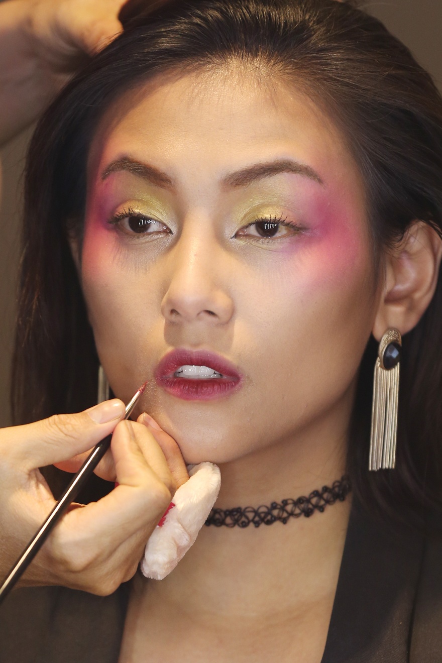 Tuan le thoi trang lang xe trang diem mau nong anh 5