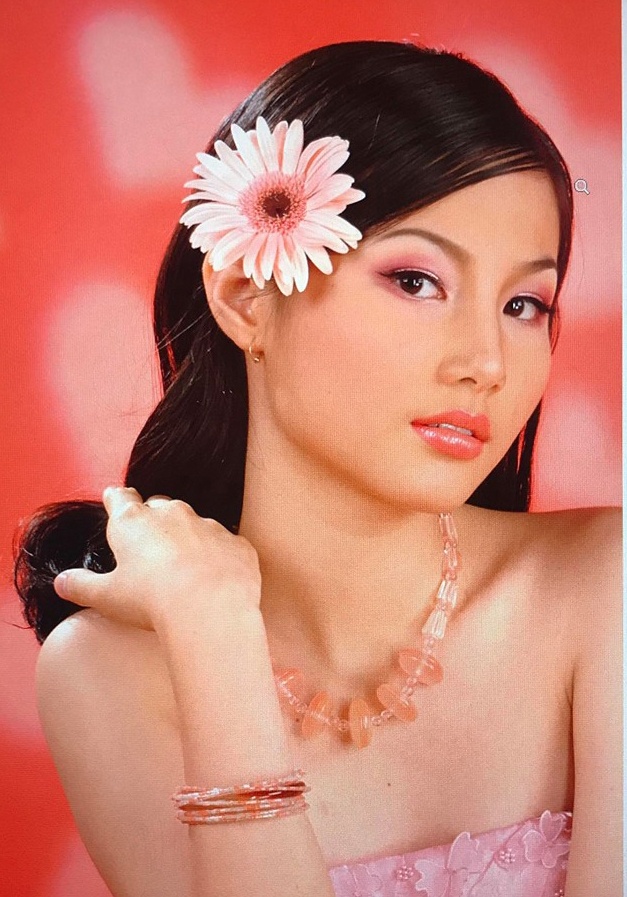 Diem My 9X lam nguoi mau anh luc 12 tuoi anh 1