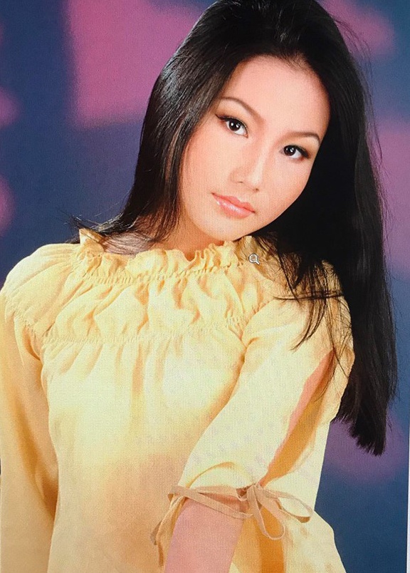 Diem My 9X lam nguoi mau anh luc 12 tuoi anh 4