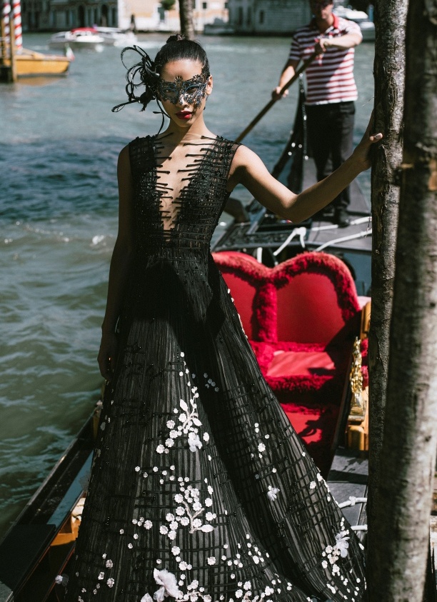 Hoa hau Phap sang Viet Nam anh 5