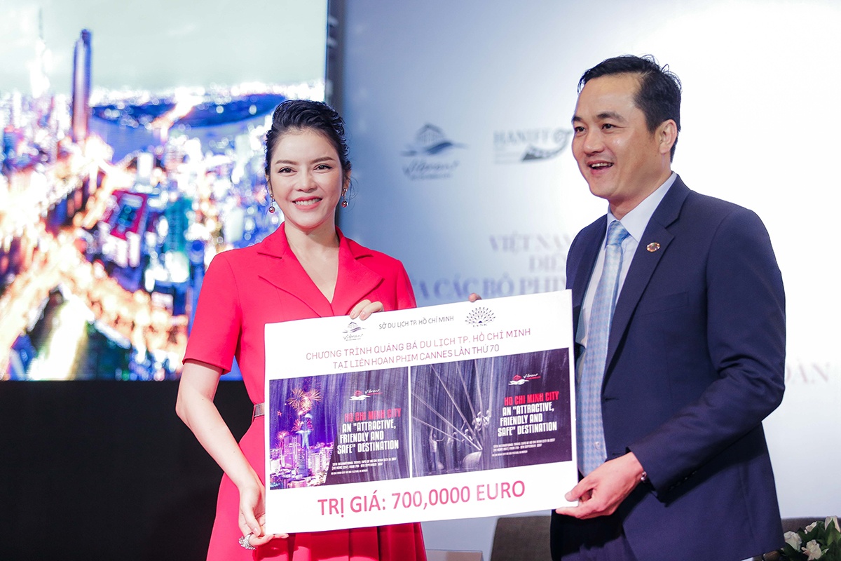 Ly Nha Ky tai tro 1 trieu euro quang ba du lich VN anh 4