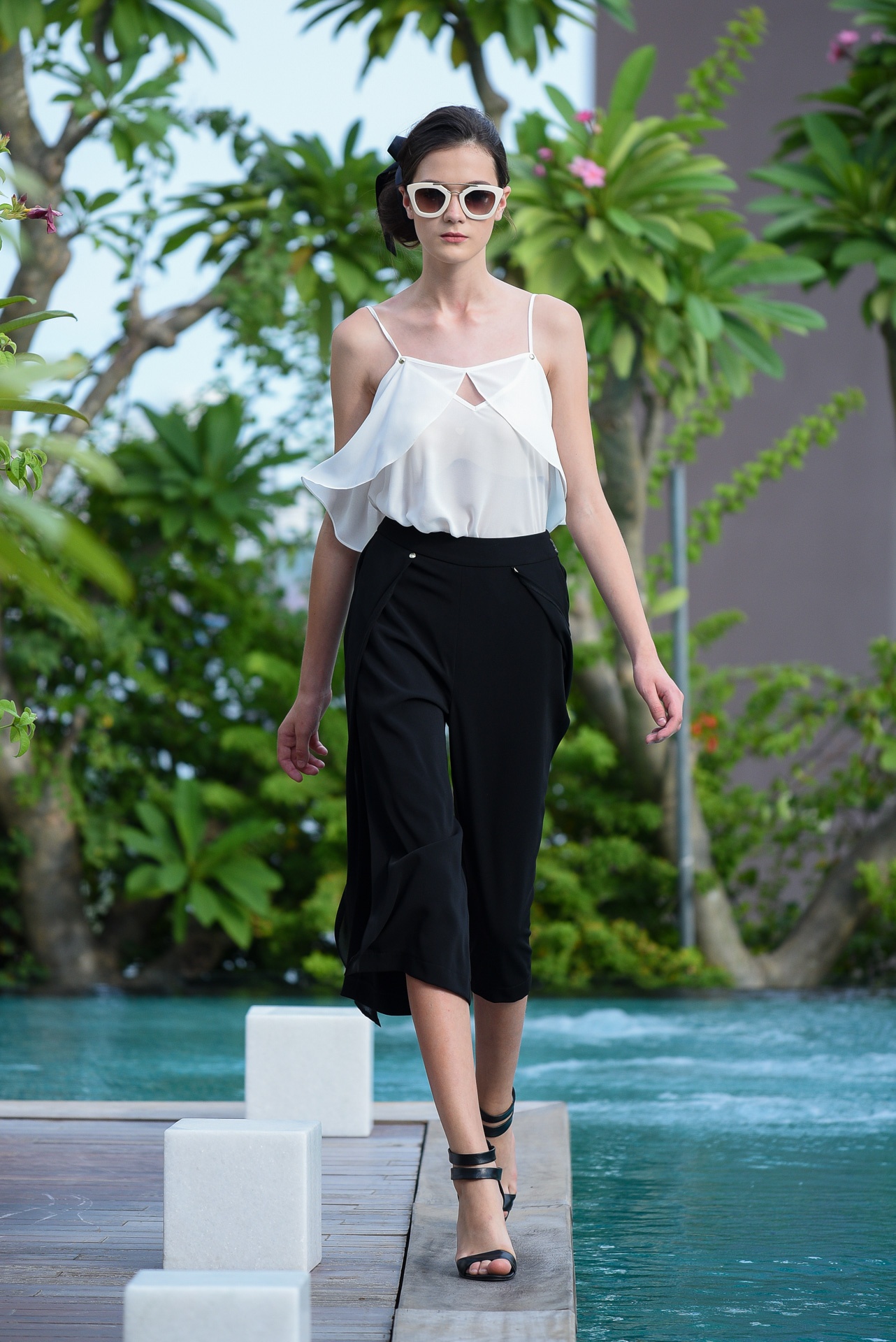 Mau Thanh Thuy lam vedette anh 10