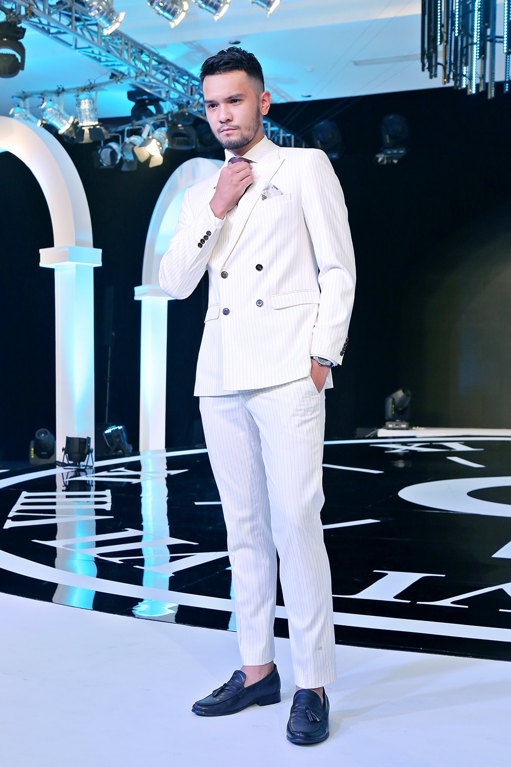 Nguyen Vu lam nguoi mau thoi trang anh 6