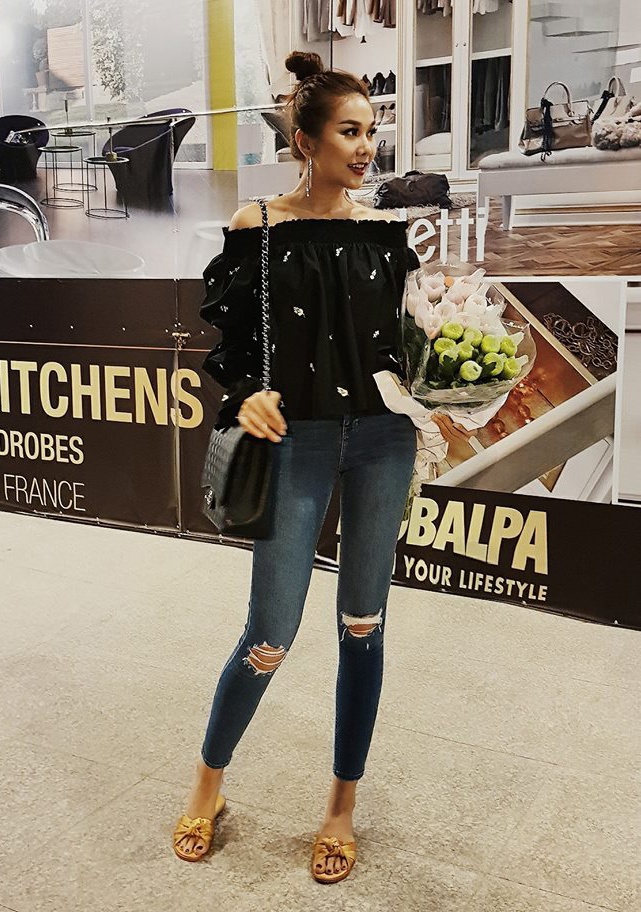 Ha Ho,  Pham Huong noi bat tuan qua anh 5