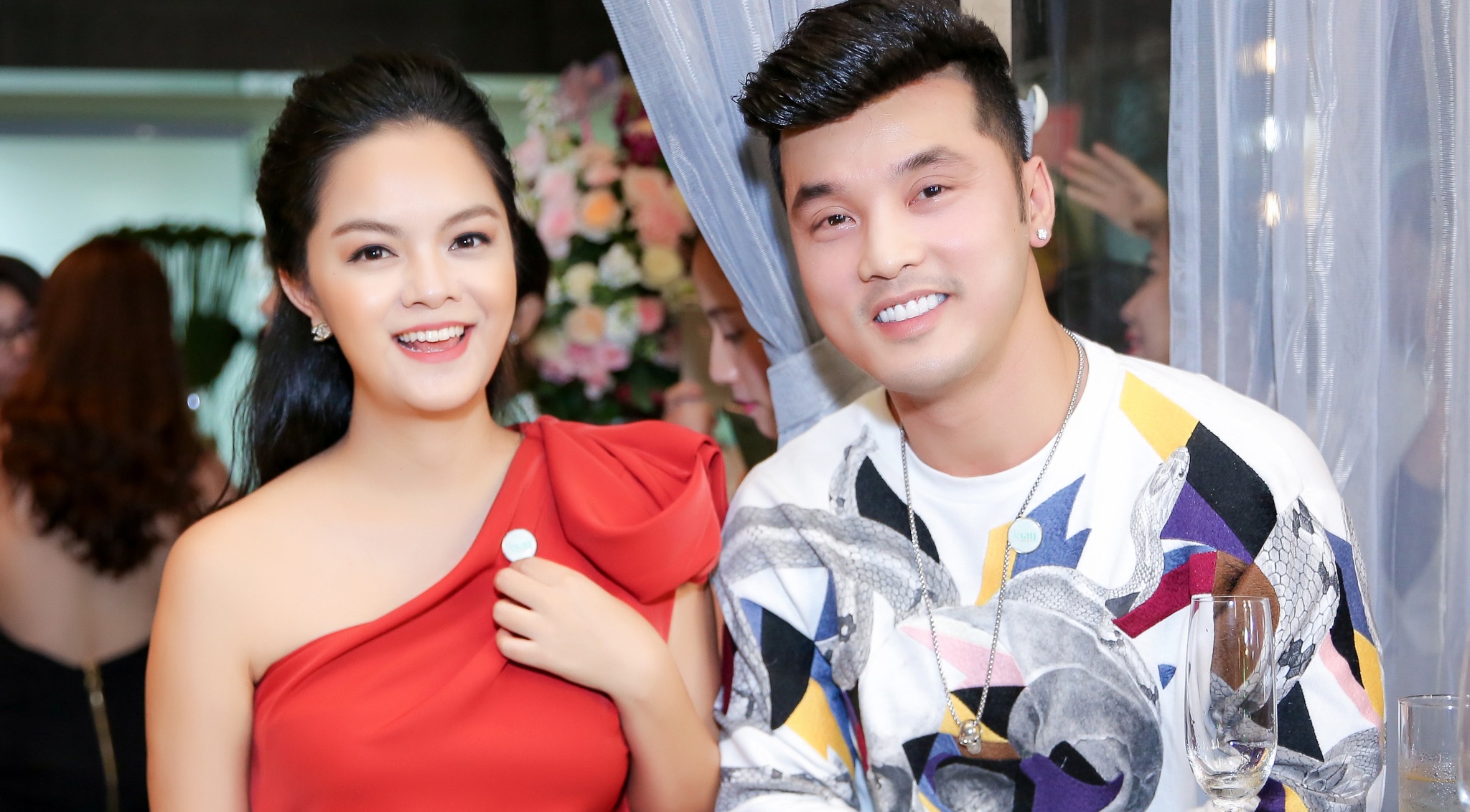 Pham Quynh Anh hoi ngo Ung Hoang Phuc o su kien hinh anh