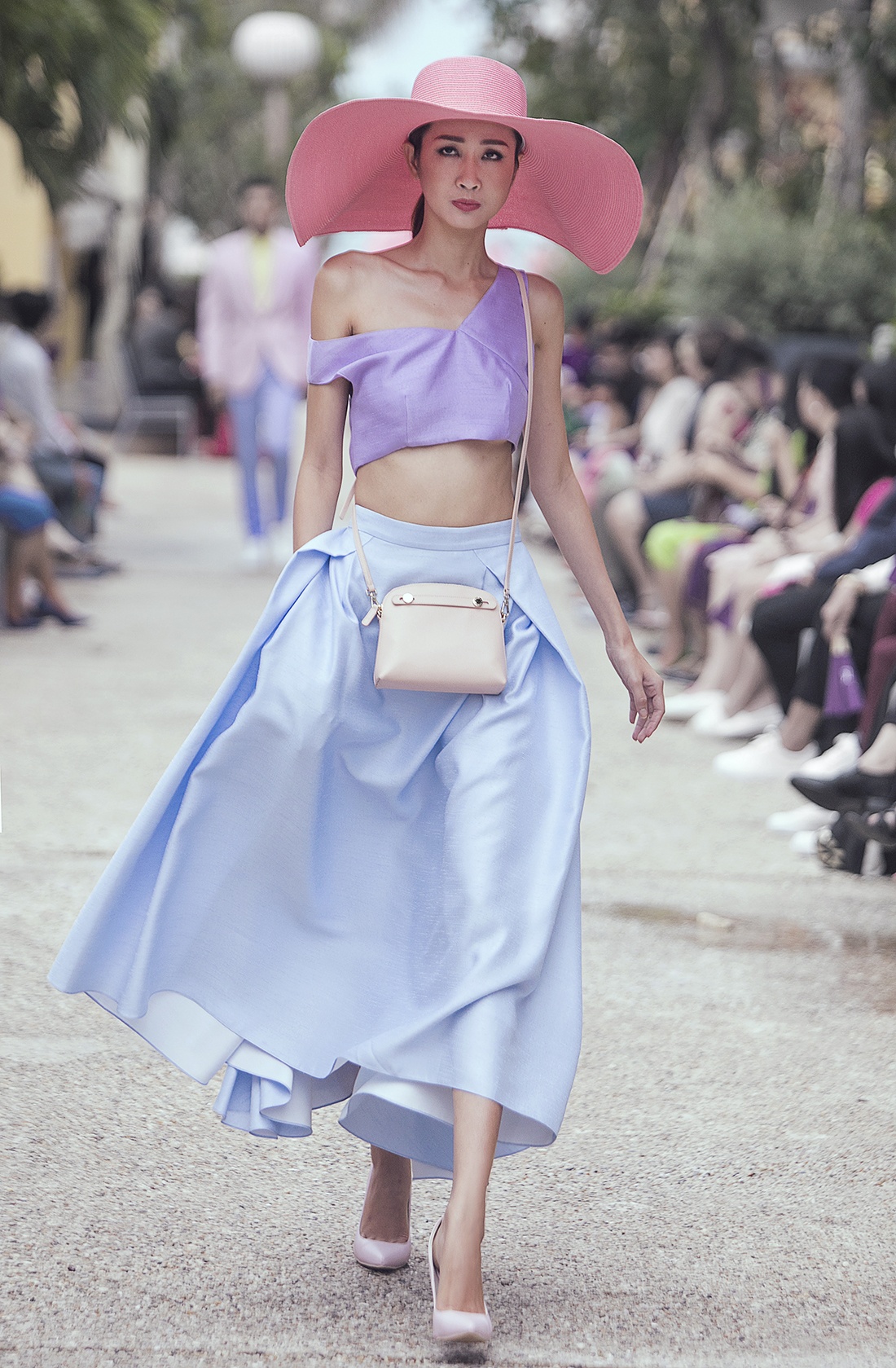 show Do Manh Cuong o phu quoc anh 17