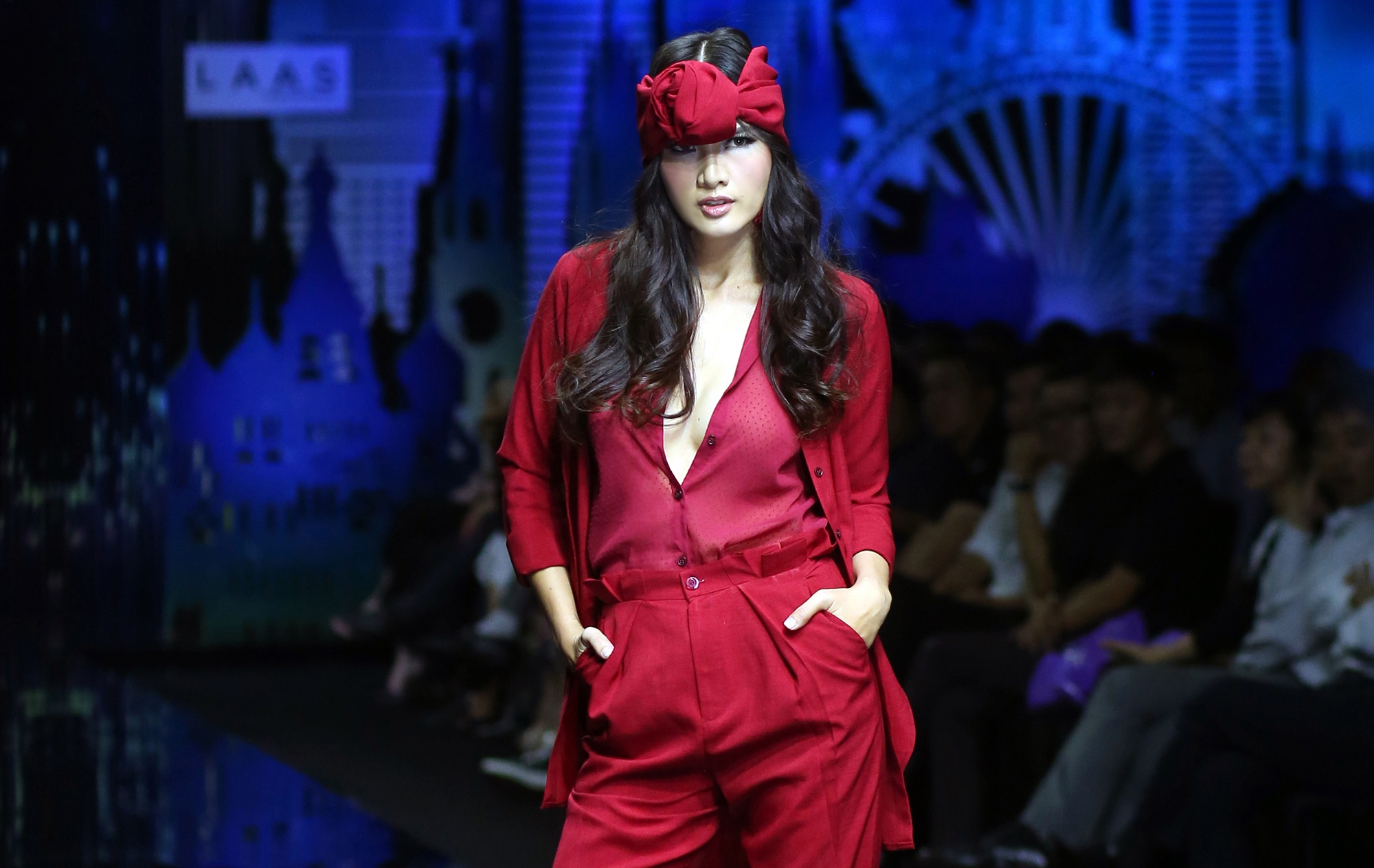 Anh Thư làm vedette thời trang ảnh 2 Anh Thu lam vedette thoi trang anh 2