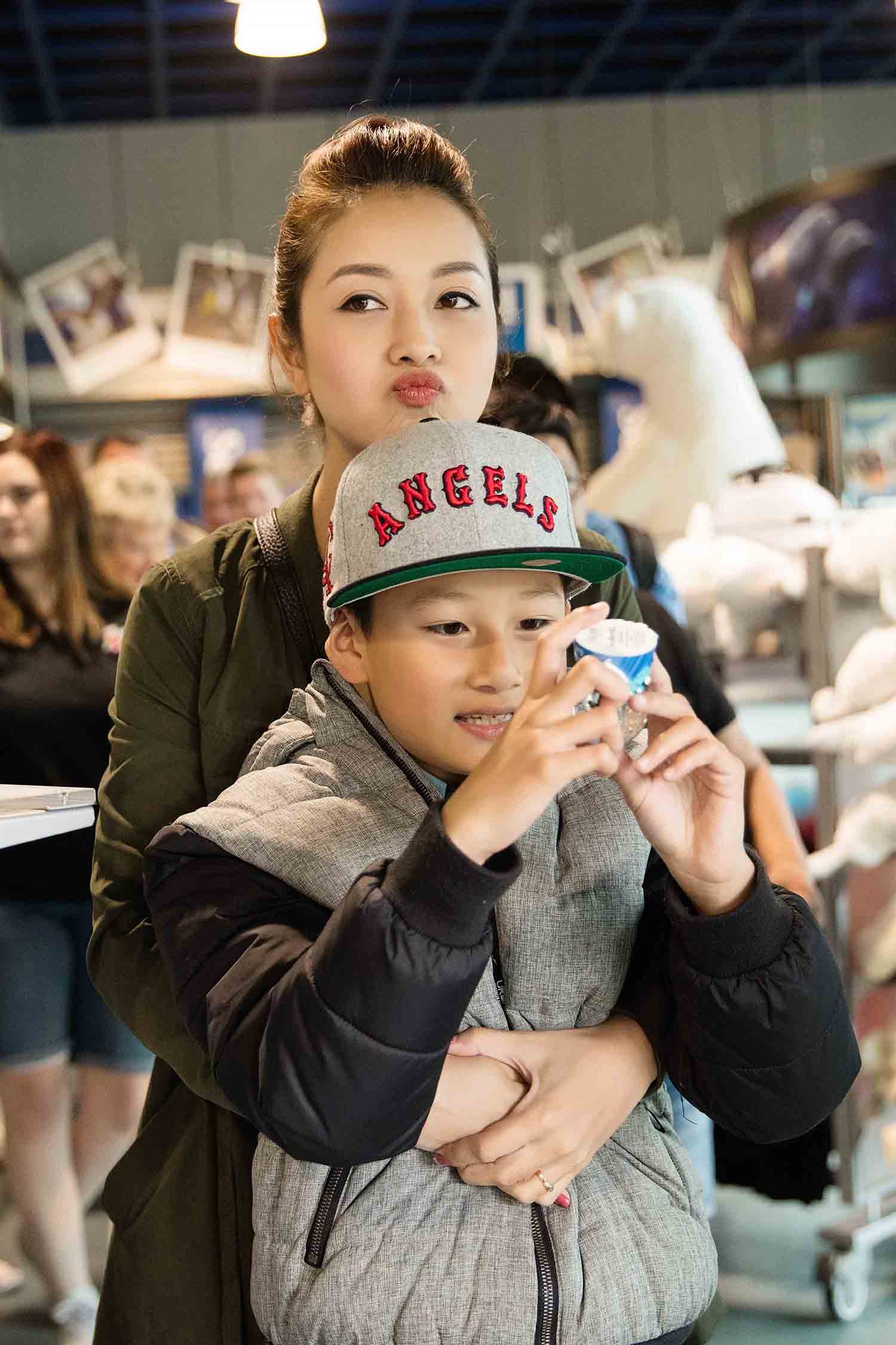 Jennifer Pham doan tu voi con trai anh 5