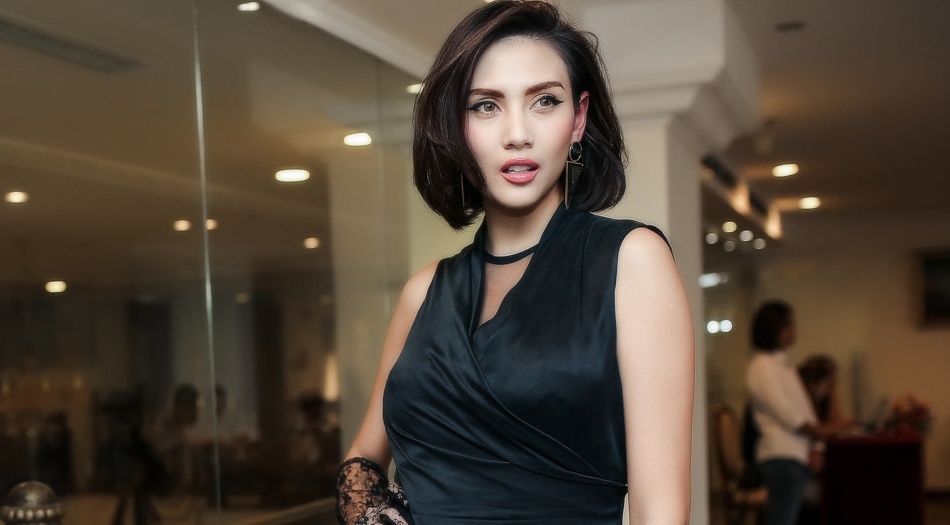 Vo Hoang Yen lam giam khao Vietnam's Next Top Model 2017 hinh anh