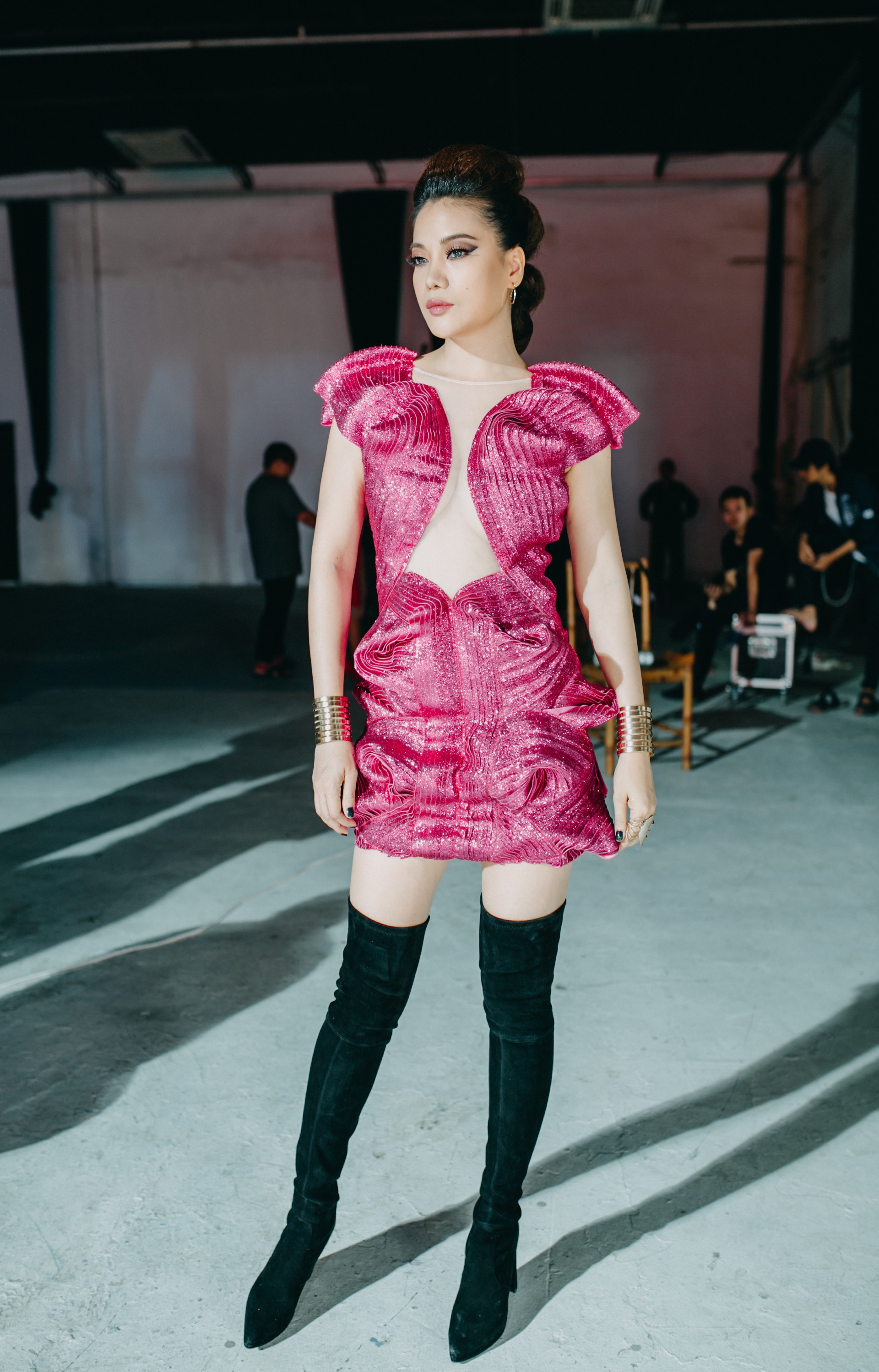 Truong Ngoc Anh lam host o Next top anh 1