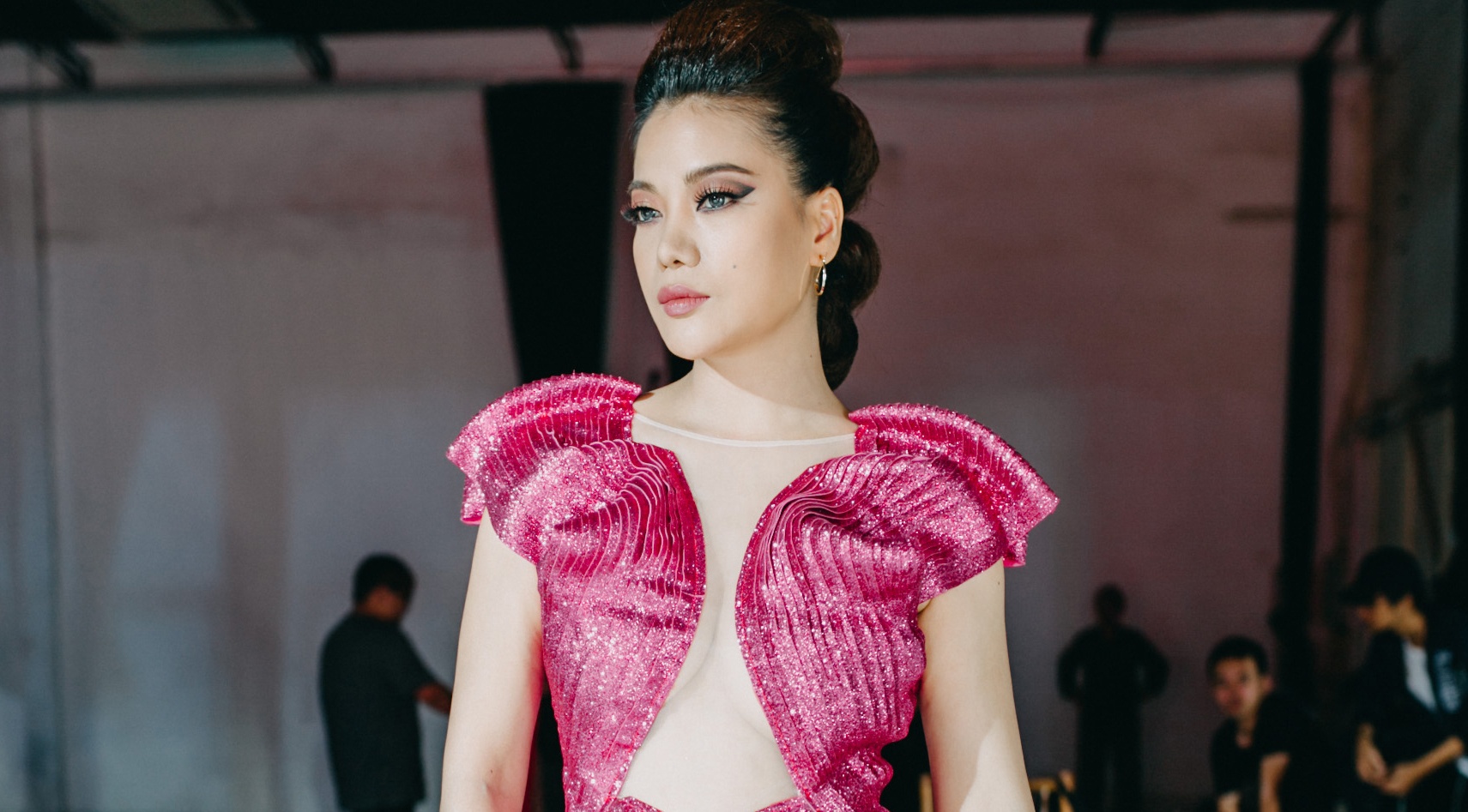 Hau truong buoi chup anh cua Truong Ngoc Anh va Hoang Yen o Next Top hinh anh