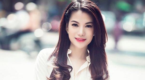 Truong Ngoc Anh lam host Vietnam's Next Top Model hinh anh