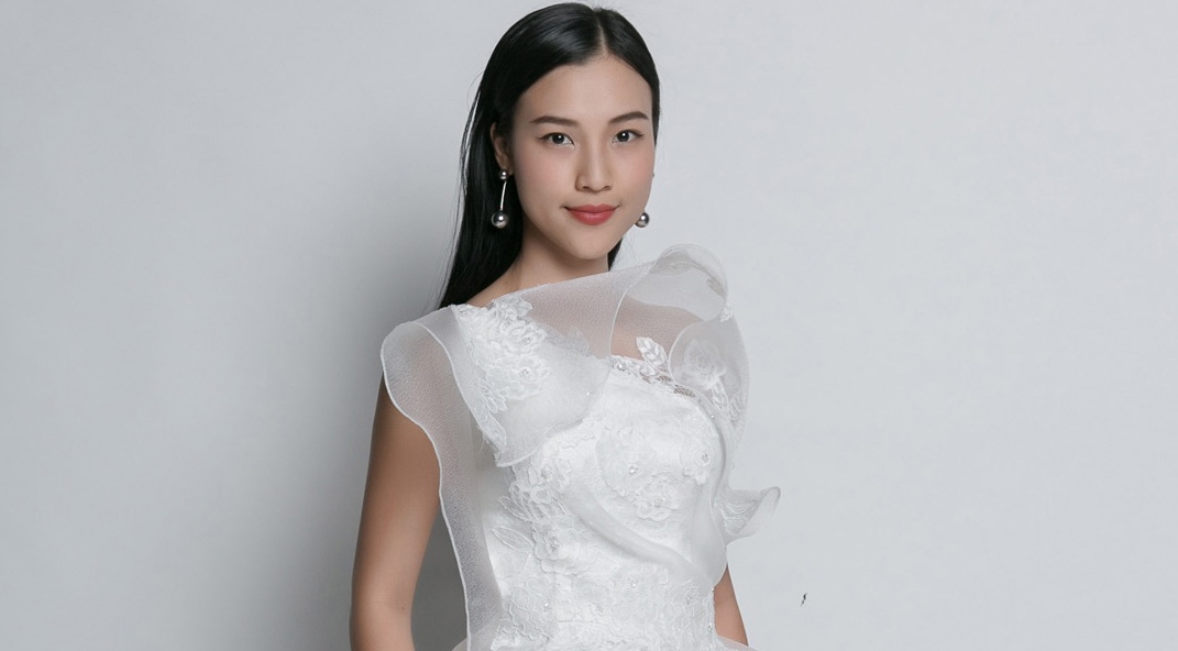 Hoang Oanh tuoi tan di su kien sau on ao chia tay Huynh Anh hinh anh