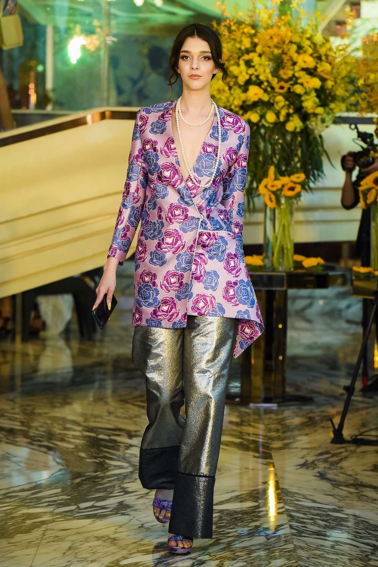 Tuyet Lan trinh dien thoi trang o Viet Nam anh 9