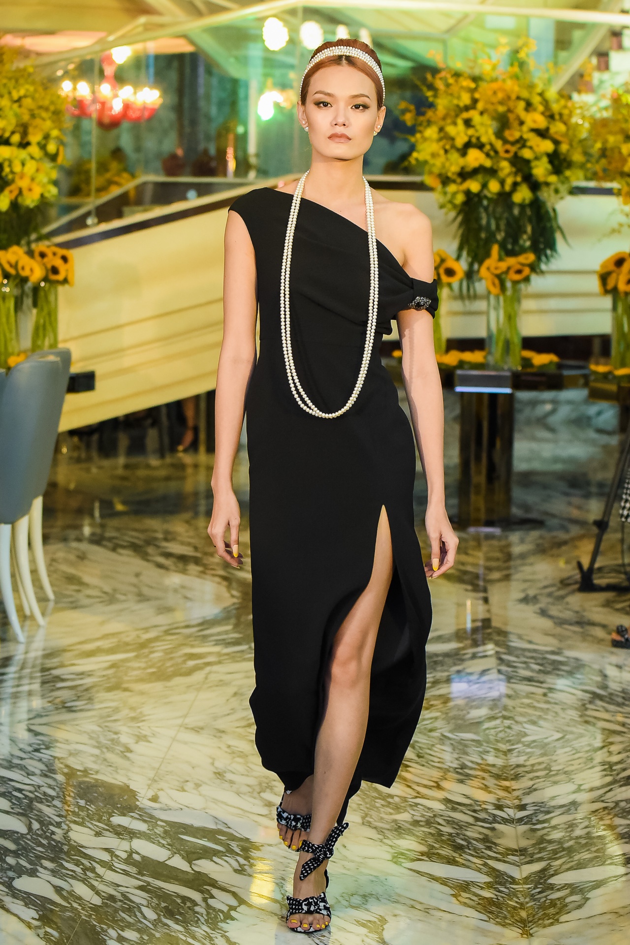 Tuyet Lan trinh dien thoi trang o Viet Nam anh 8