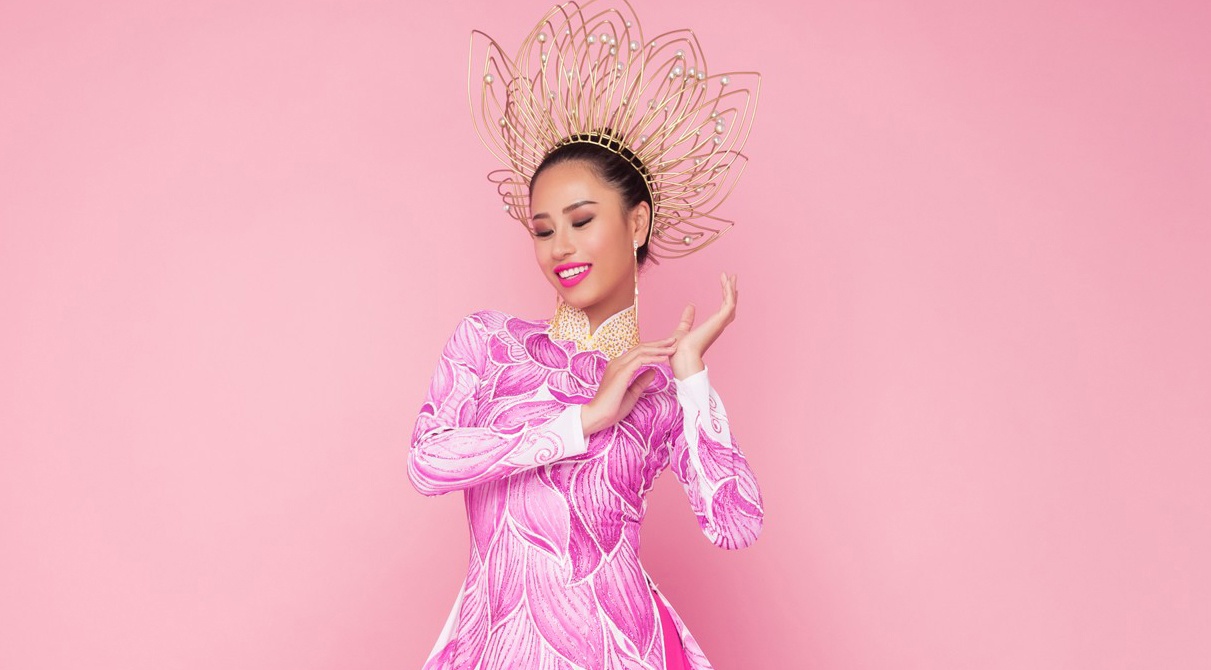 Quoc phuc cua a khoi Yen Nhi tai Hoa hau Huu nghi Asean 2017 hinh anh