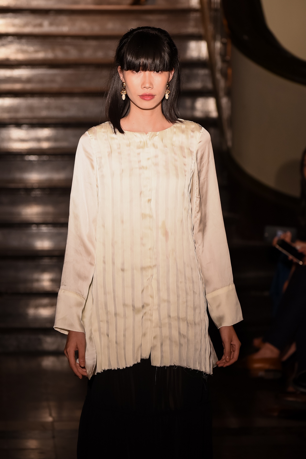 Diem My 9X dien ao hai day goi cam anh 5