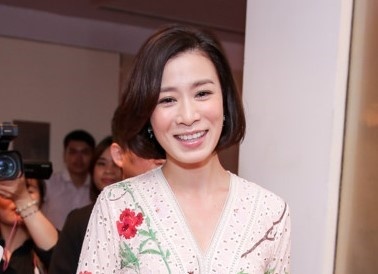 Dien vien TVB Xa Thi Man du tiec cung dan sao Viet hinh anh