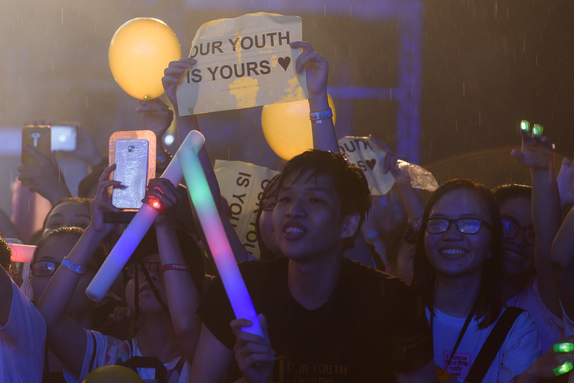 Jessica Jung cam mic 1, 3 ty dong dien duoi mua anh 7