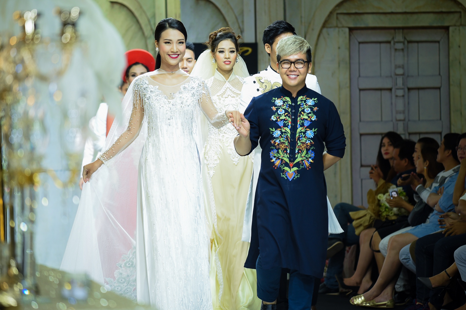 Khánh Ngân diễn thời trang ảnh 9 Khanh Ngan dien thoi trang anh 9