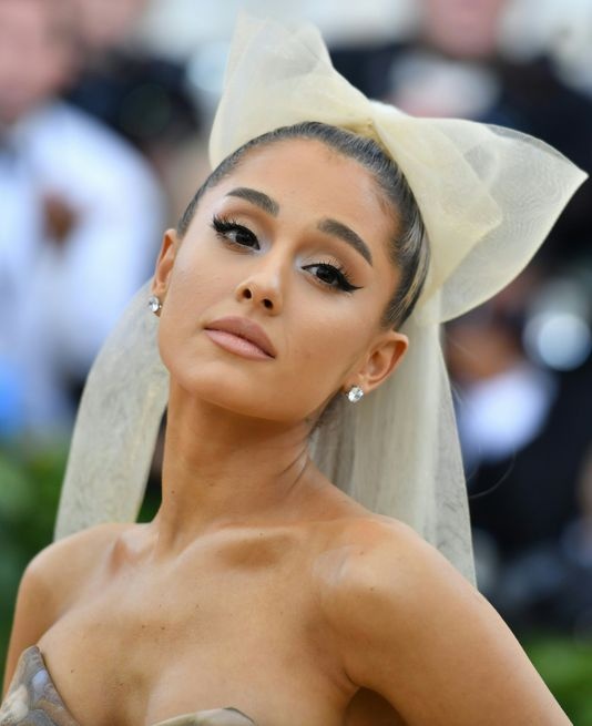 Ariana Grande lên tiếng sau hủy hôn ảnh 1 Ariana Grande len tieng sau huy hon anh 1