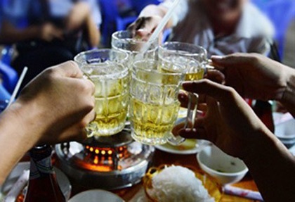 Dia diem nao se bi cam ban ruou bia sau 22h? hinh anh