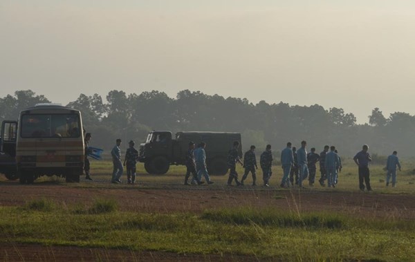 Mọi công việc chuẩn bị được tiến hành khẩn trương.