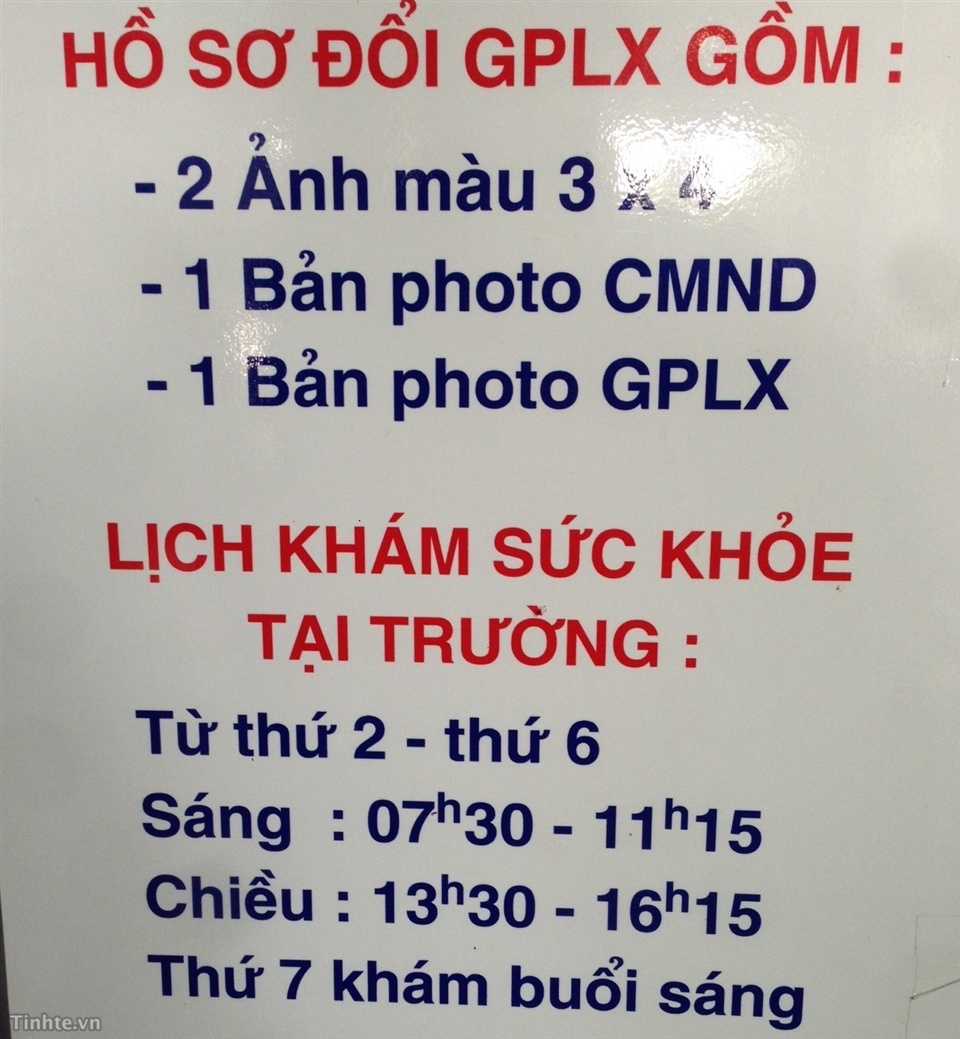 Việc đổi GPLX 10 năm/lần gây tốn kém tiền của, thời gian, công sức của người dân - ảnh minh họa