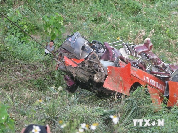 Vu oto lao xuong vuc o Lao Cai: Them mot nan nhan tu vong hinh anh