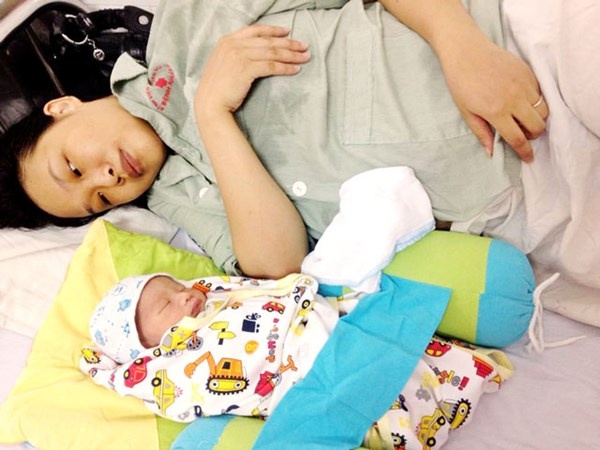 Anh ngay chao doi cua con trai chien si Mi-171 hy sinh hinh anh