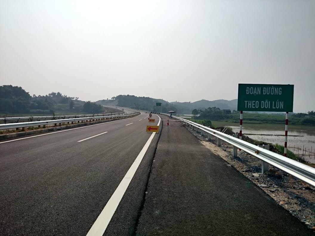 Biển cảnh báo về khu vực đã được dựng từ trước - ảnh VEC