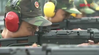 Bo doi Viet Nam luyen thi ban sung ASEAN hinh anh
