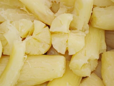 Be 7 tuoi tim tai sau khi an san hinh anh