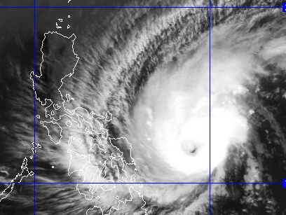 3 kich ban cho sieu bao Hagupit hinh anh
