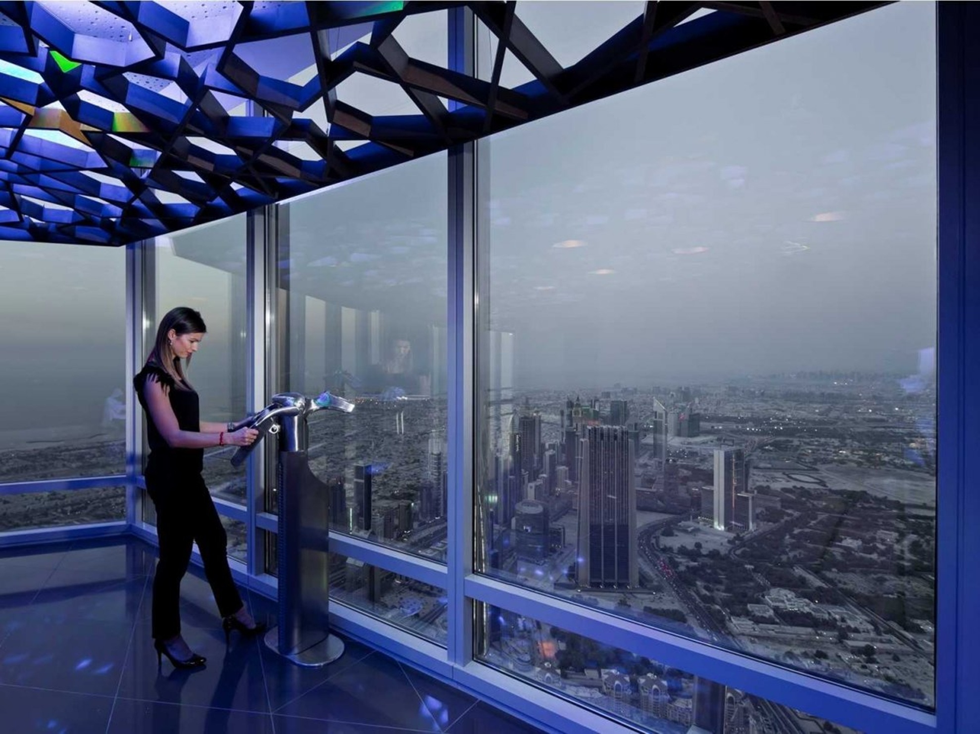 Hinh anh dai quan sat cao nhat the gioi tai Dubai hinh anh
