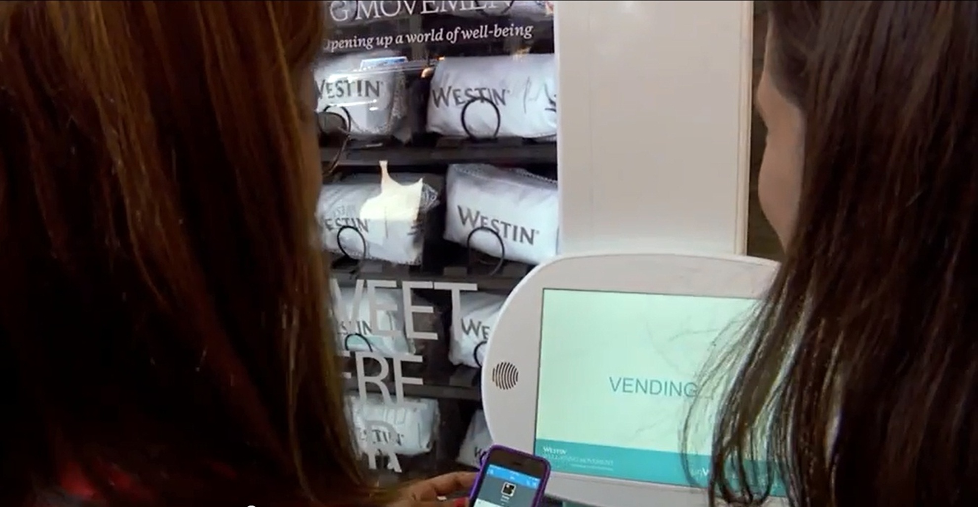 May cap ao mien phi chi voi dong trang thai tren Twitter hinh anh