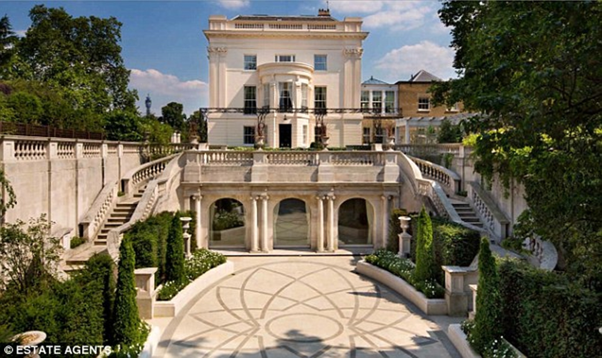 Sieu cung dien gop tu 3 can nha cua hoang gia Qatar hinh anh