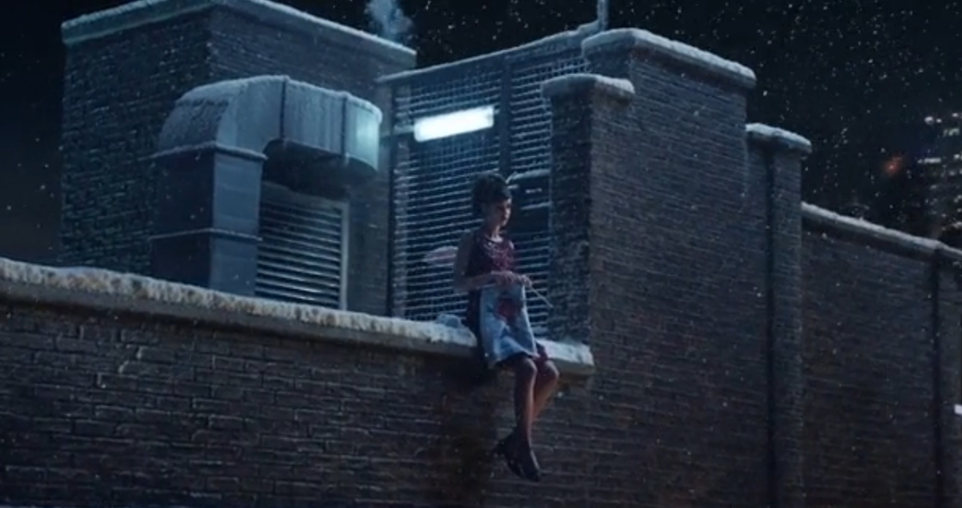 Quang cao giang sinh cua Marks and Spencer hinh anh